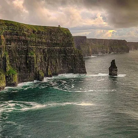 Centrally Located 3 Bedroom *